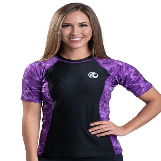Aqua Design Short Sleeve Rash Guard Women: UPF 50+ UV Protection Swim Shirt Top: Liquid Purple/Black Size 5X-Large